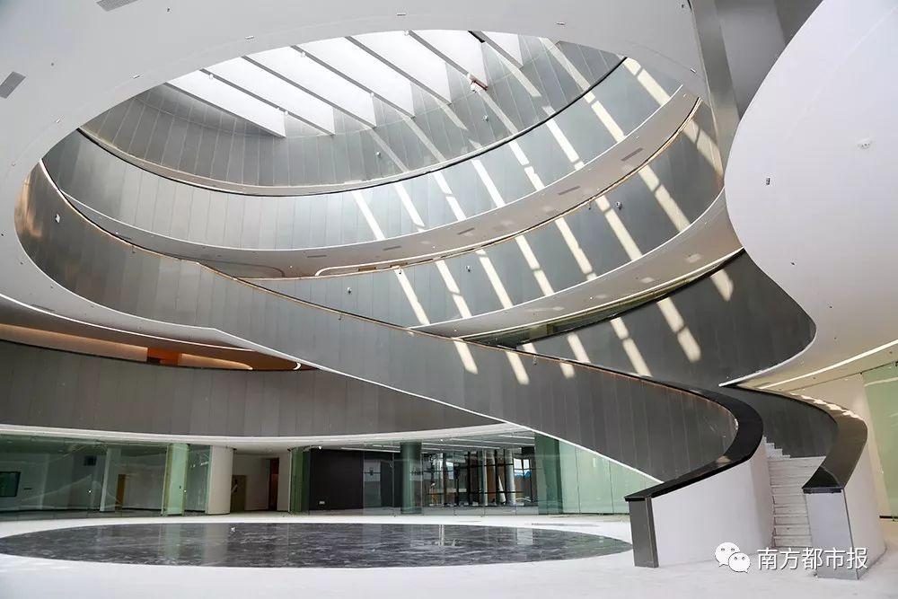 华工国际校区最新动态与高科技产品介绍,科技前沿的校园科技展示