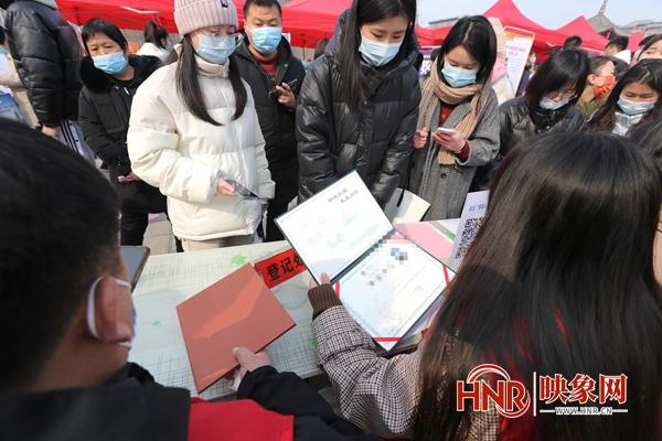 滑县最新招聘信息揭秘,小巷中的职业机会宝藏