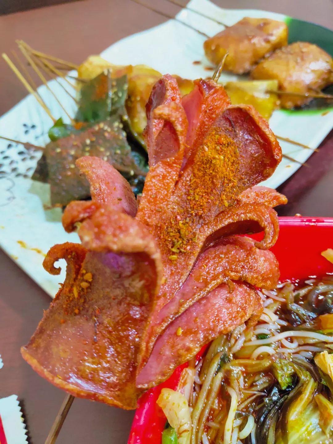 香肠传奇,从虚拟战场到现实人生的励志之旅最新篇章