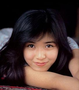 科技与美丽的邂逅,日本女明星与科技新宠的交汇