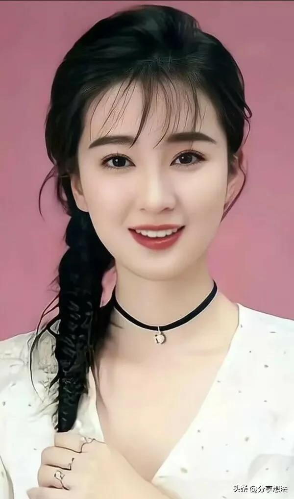 欣的明星,光环之下,影响力之我见