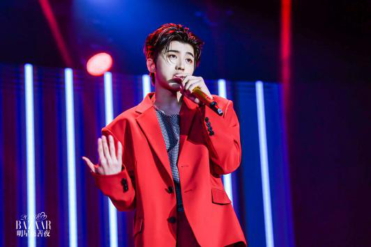 明星慈善,星光熠熠下的温暖日常