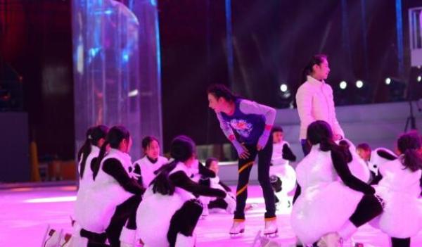 张柏芝2016最新动态,自信与成就感的励志之旅再启航