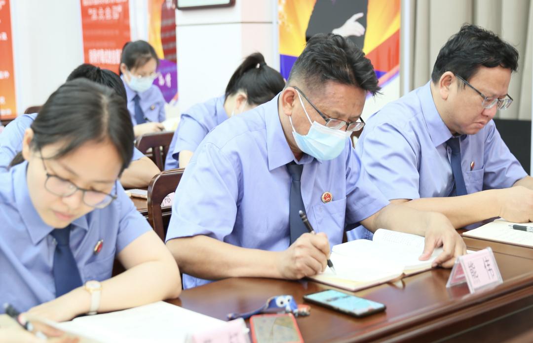 百年堂上市,学习、变革与自信的辉煌舞台