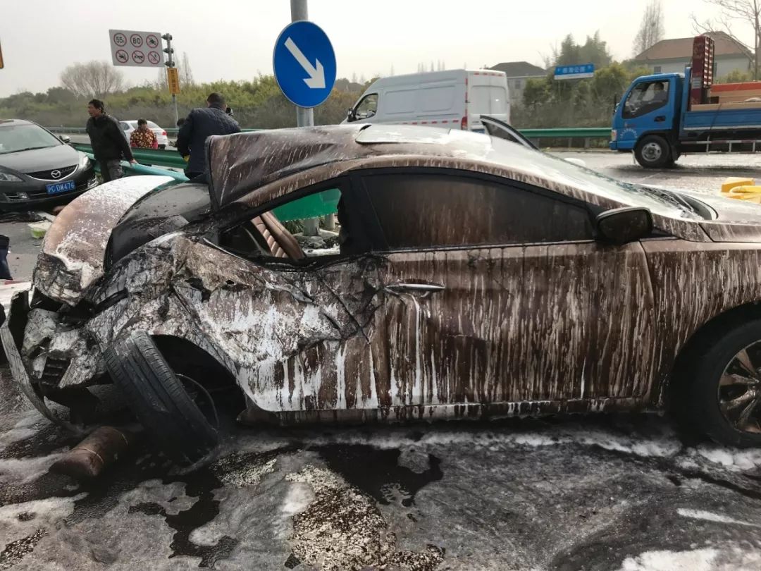 崇明车祸最新消息,温馨故事传递希望与关怀