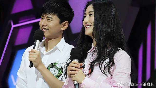 谢娜张杰爱情事业双丰收,明星情侣的最新动态