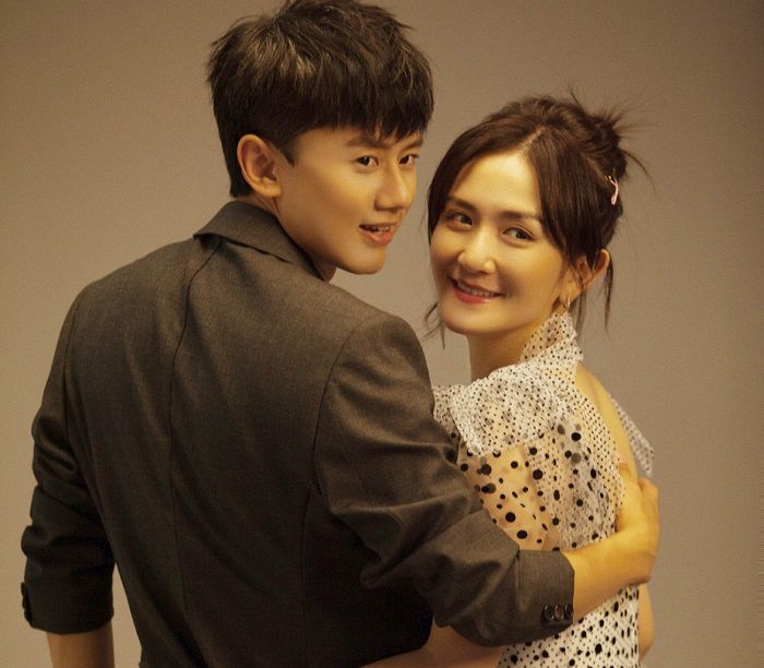 谢娜张杰爱情事业双丰收,明星情侣的最新动态