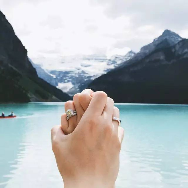 最新牵手头像图片大全及其制作指南