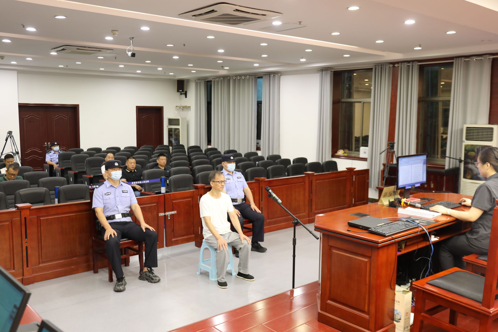 朱长林判刑最新消息,自然之旅呼唤内心的平静与远方的美景