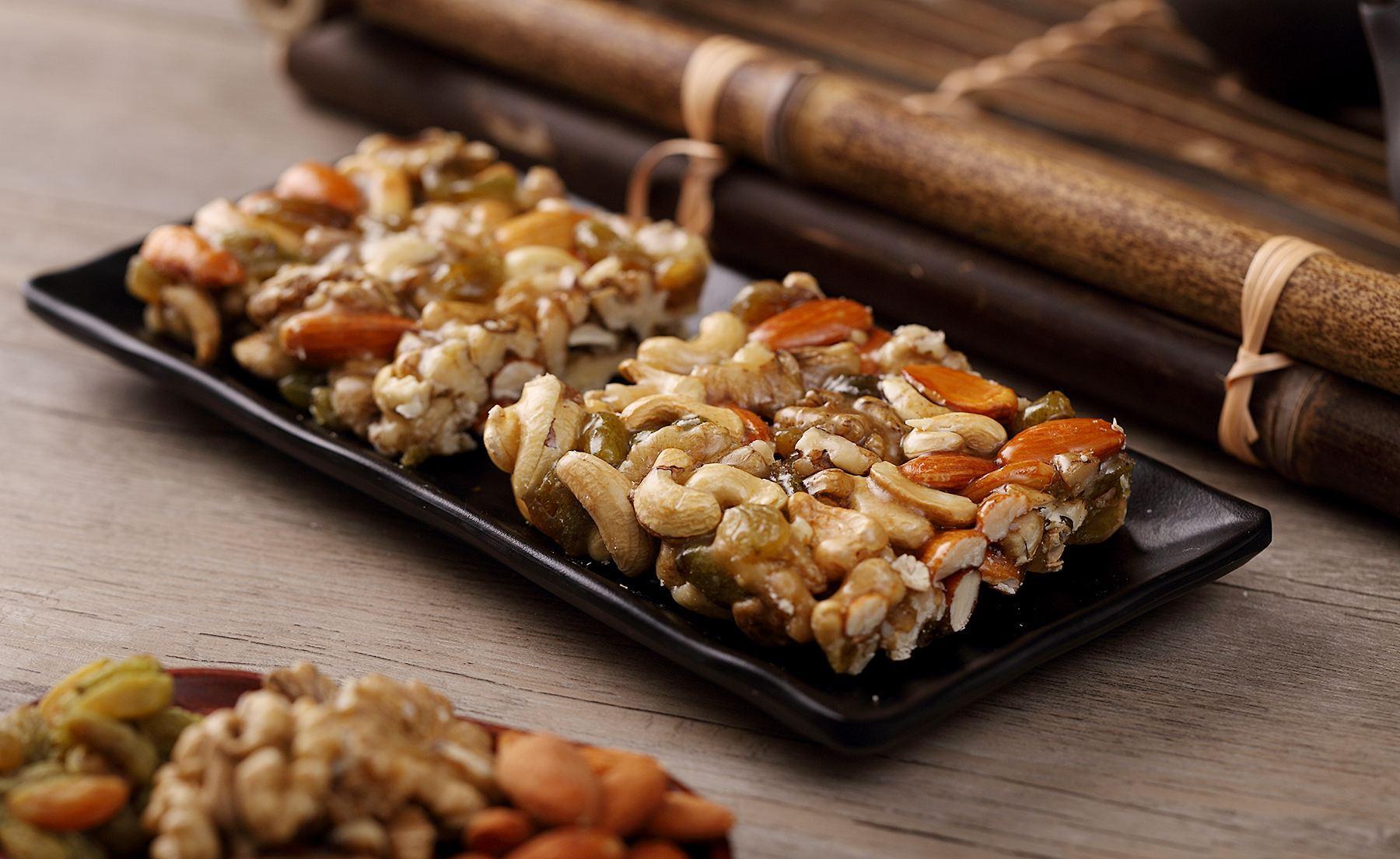 小巷中的最新切糕美味探索之旅