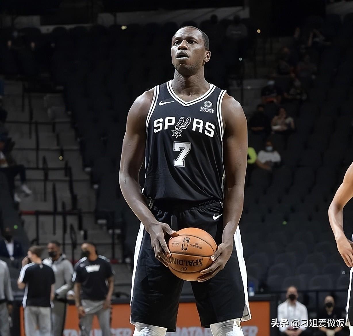 2024新奥尔良天天彩免费资料大全,系统评估分析_STD77.576跨界版