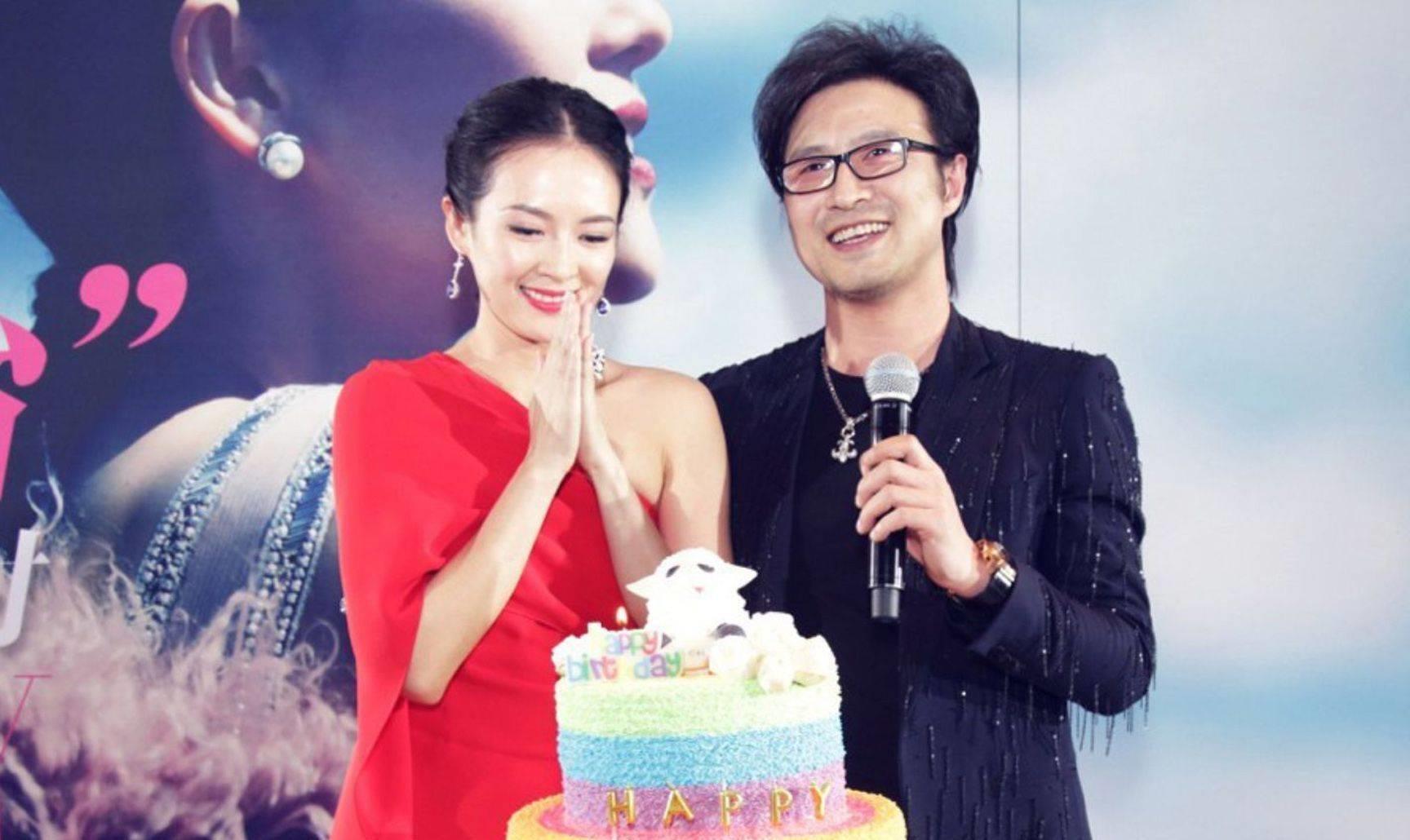 最新黑色收入项目，拥抱变化，自信闪耀，启程励志之旅！