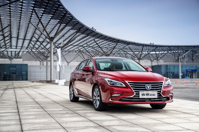 最新款车型报价及图片，时代车轮下的梦想驾驶舱