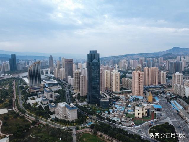 平凉房价走势最新消息,与自然美景共舞,探寻当地房价趋势的旅行对话。