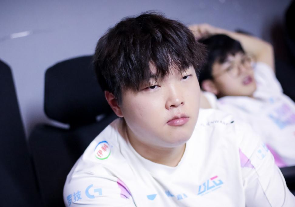 LPL夏季赛最新积分榜,群雄逐鹿,谁将登顶荣耀之巅?