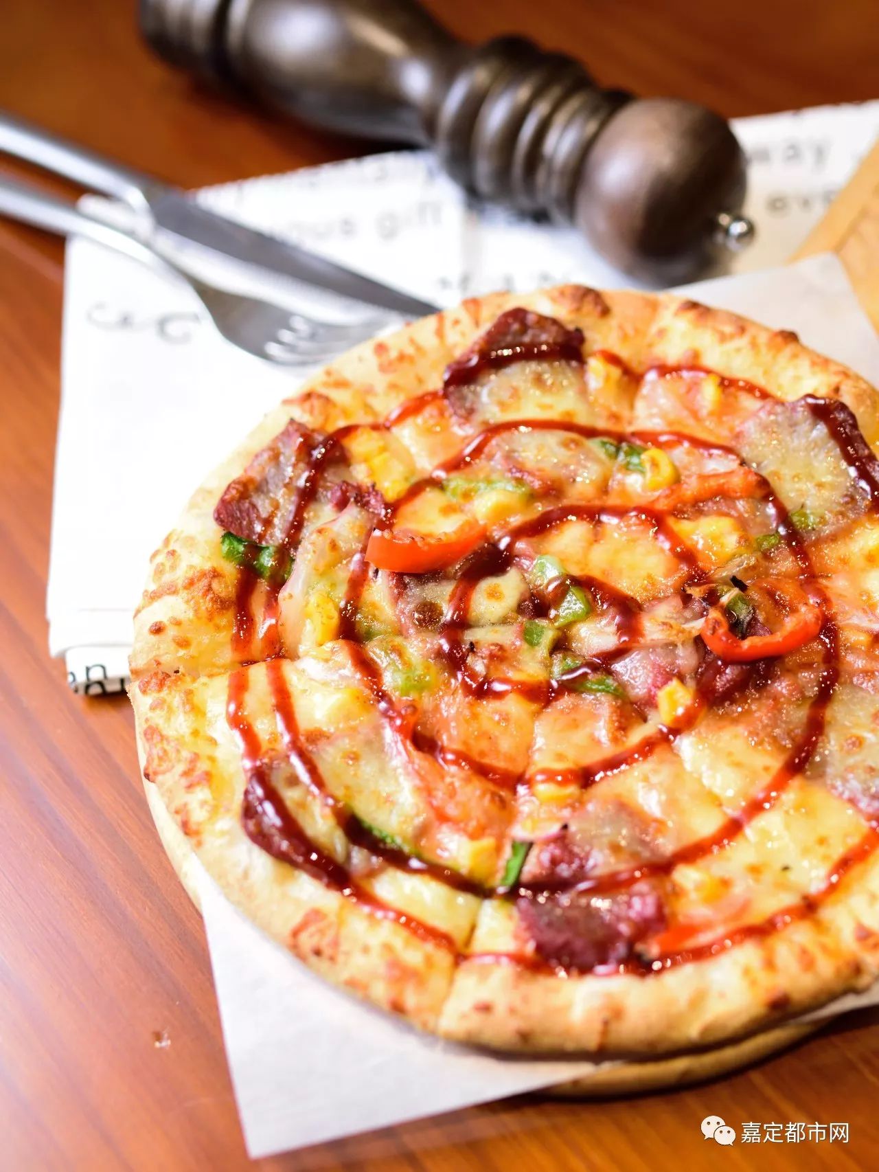 最新网红披萨，小巷美食之旅的惊喜发现