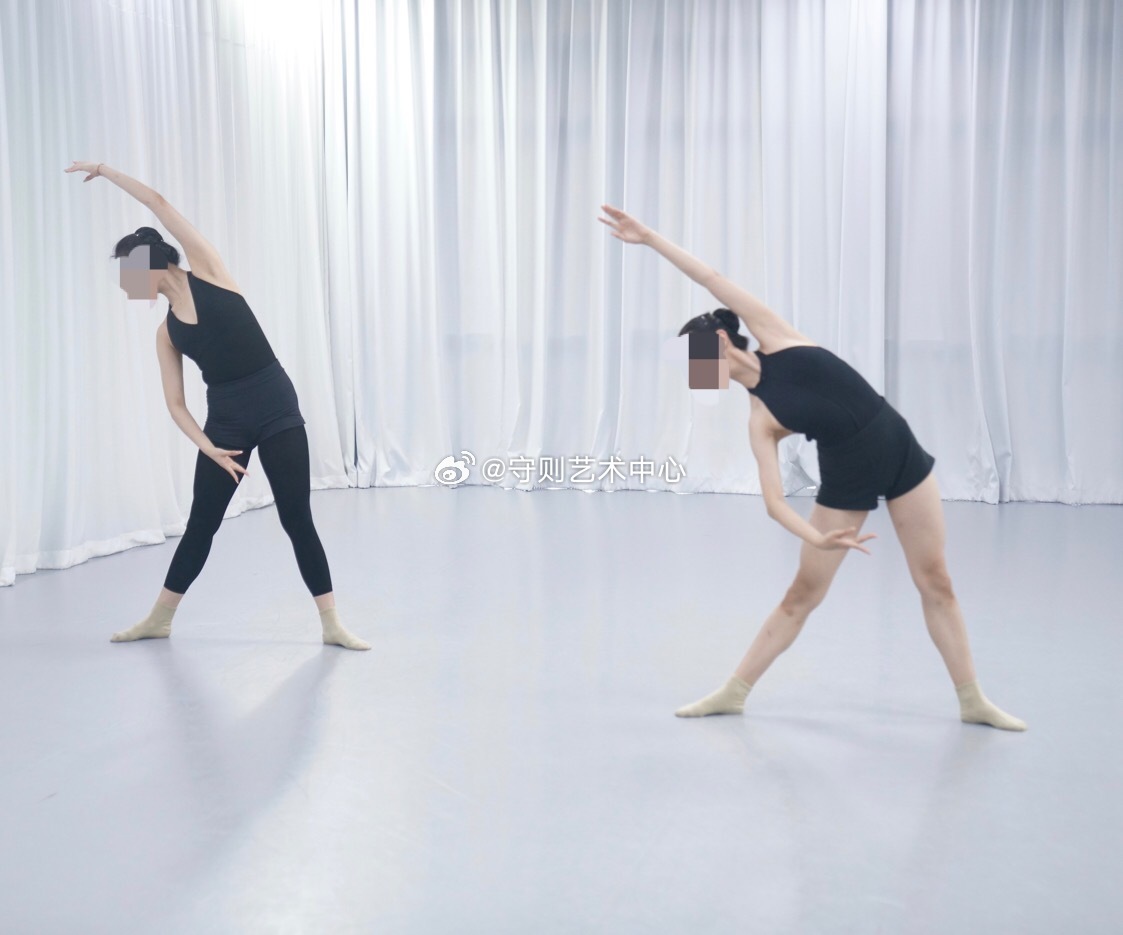 2024最新舞蹈点点豆豆,小红书上的魅力舞动,引领全球舞蹈潮流