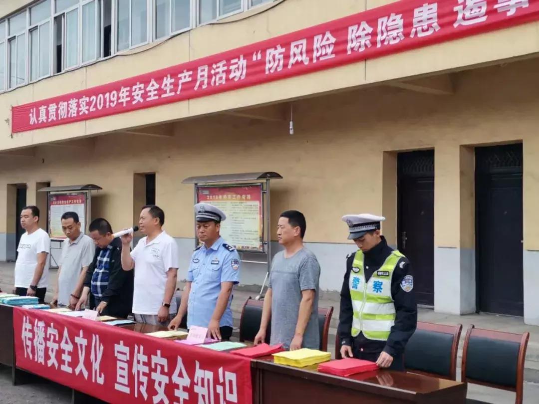 华亭煤矿最新招聘信息，温暖呼唤背后的故事