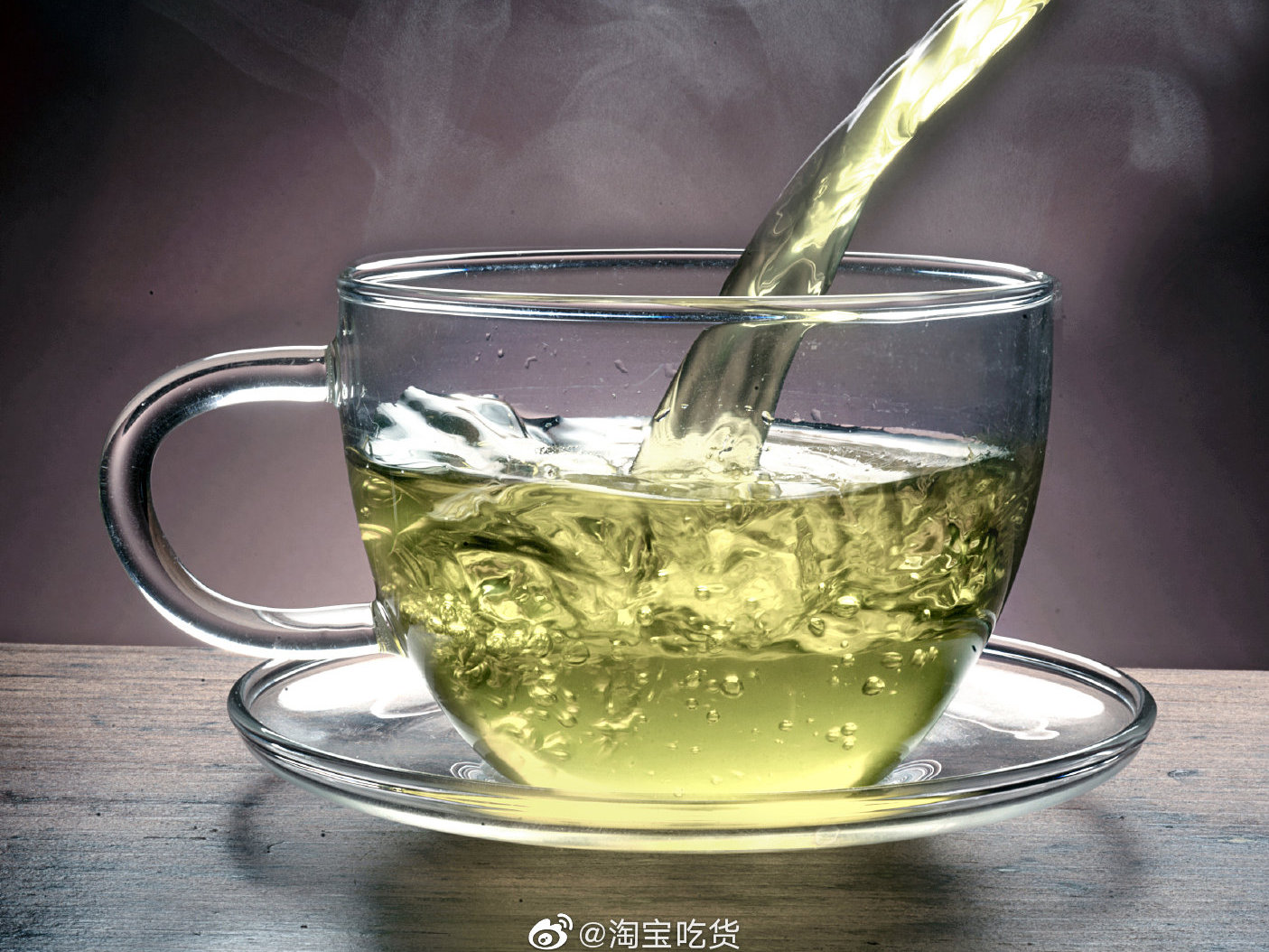 最新热绿茶，品味香醇与温馨日常的交融