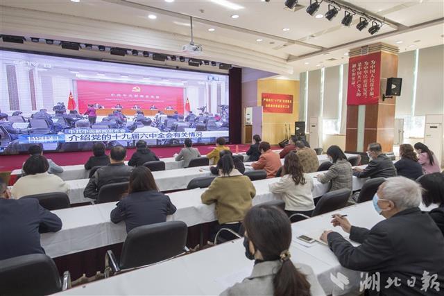 武汉干部的崛起与城市的蓬勃发展同步前行