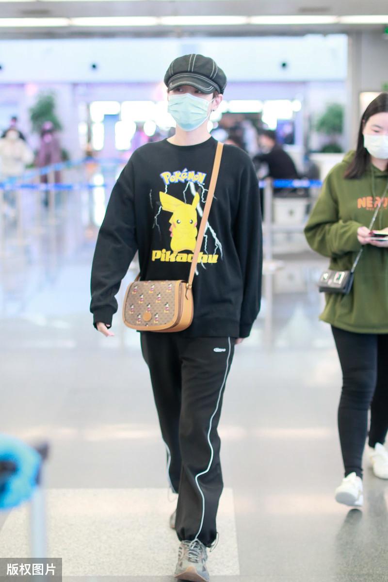 汪苏泷机场最新动态与追星指南,近距离接触偶像的详细步骤