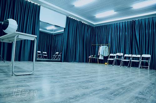 演员培训机构，完成演员技能学习任务的全面指南