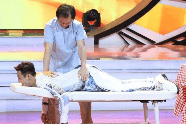 男明星腰疼视频,详细步骤指南及了解、查找与学习的方法