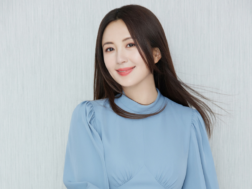 女演员童舒，星光璀璨，时代印记的璀璨之星