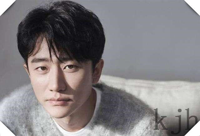 重庆男演员与自然的邂逅,寻觅内心宁静之旅