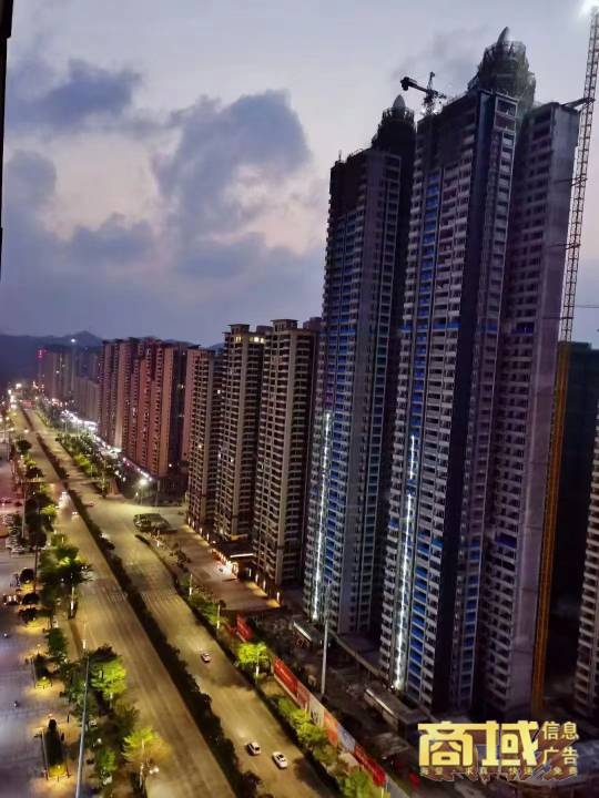 广西横县最新房价动态，城市变迁与学子前行之路