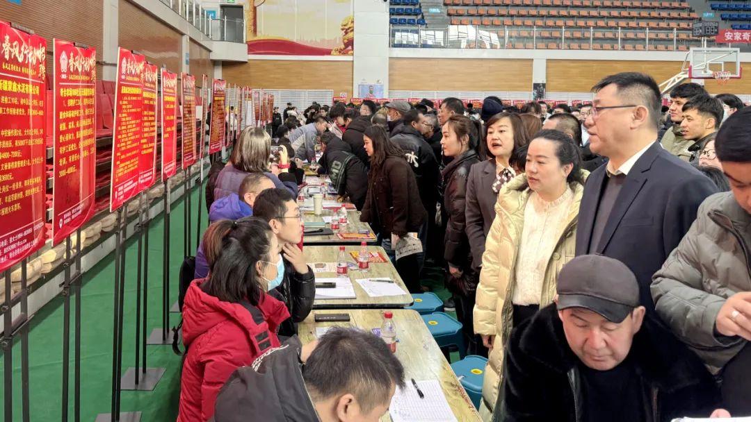 奇台招聘网最新招聘信息,探索自然美景,寻找内心平静之旅