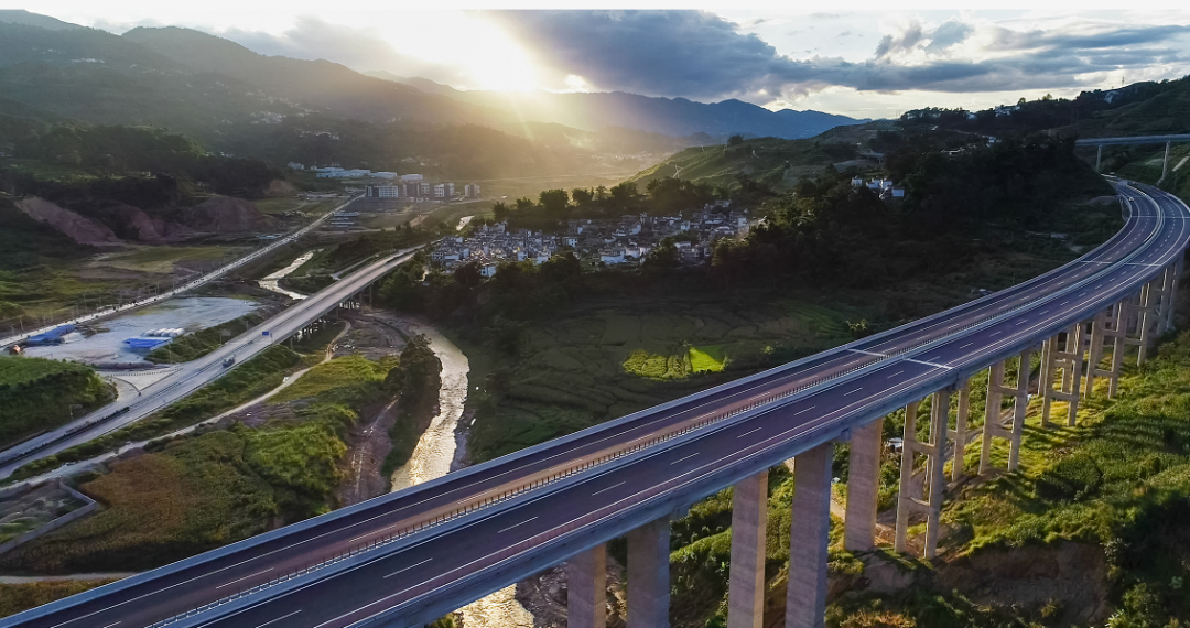 合凤高速公路最新动态与探寻小巷独特风味之旅