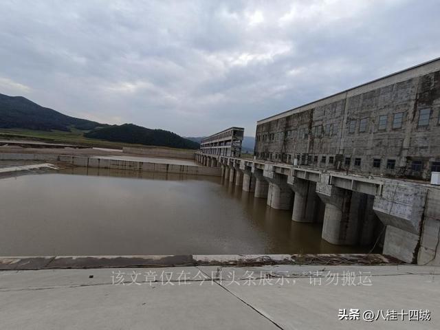 最新小水电站拍卖动态与探索自然美景之旅，追寻内心平静之旅