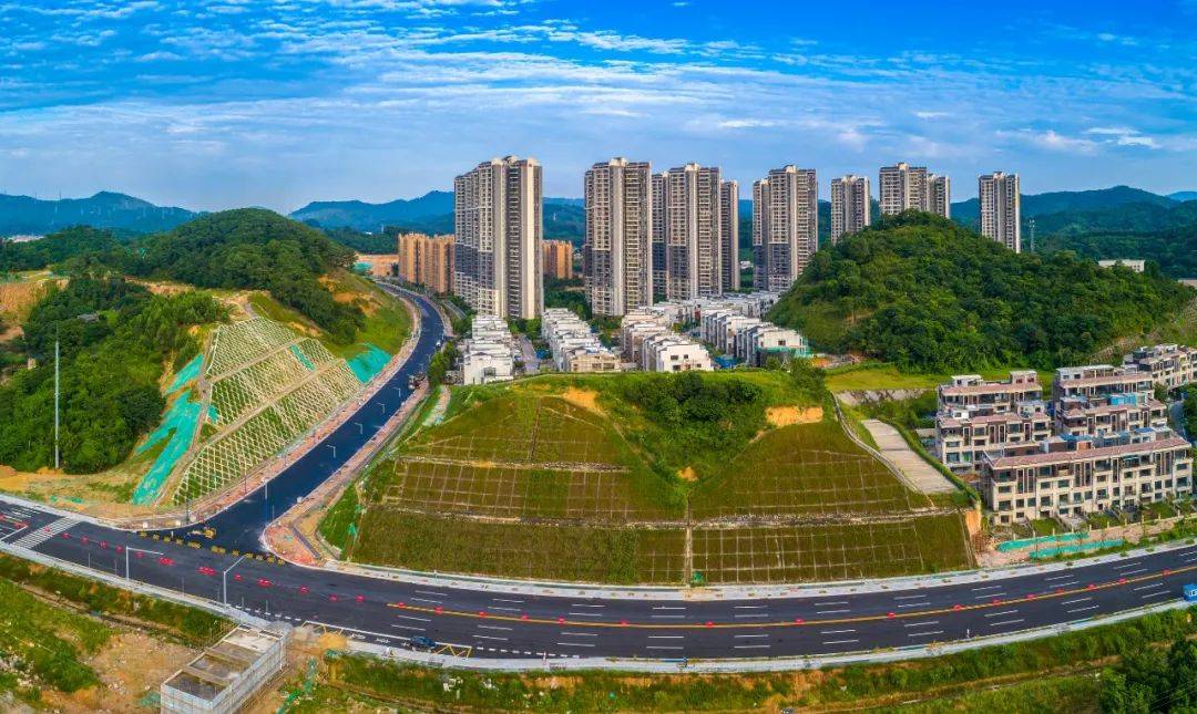 长岭居金融街绿色之旅,最新动态与心灵宁静体验