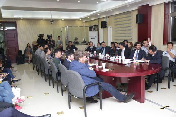 华闻传媒股票最新动态,深度分析与观点阐述