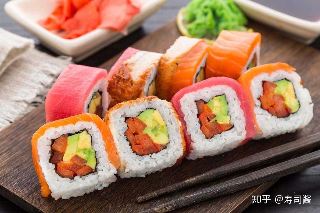 寿司制作从零开始，最新寿司制作指南助你成为寿司达人（初学者与进阶用户适用）
