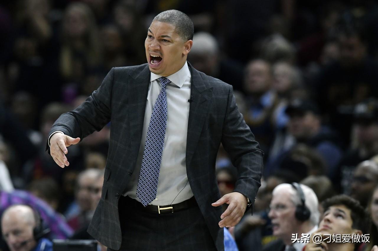 最新前锋引领潮流风潮,时尚尖端尽显风采!