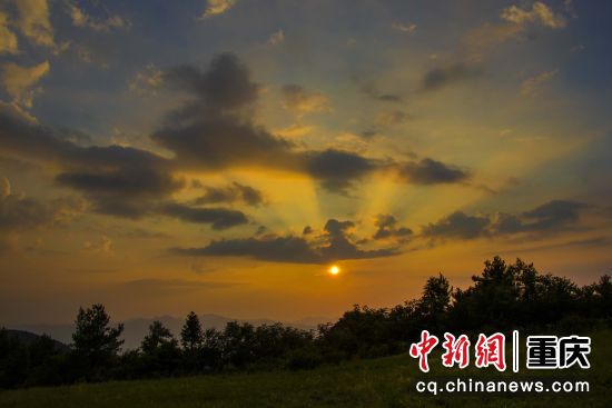 斜阳最新,自然美景的轻松之旅