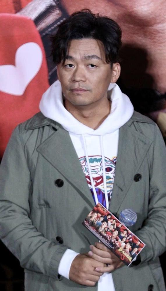 王宝强最新疫情动态,时代背景下的星光黯淡之路