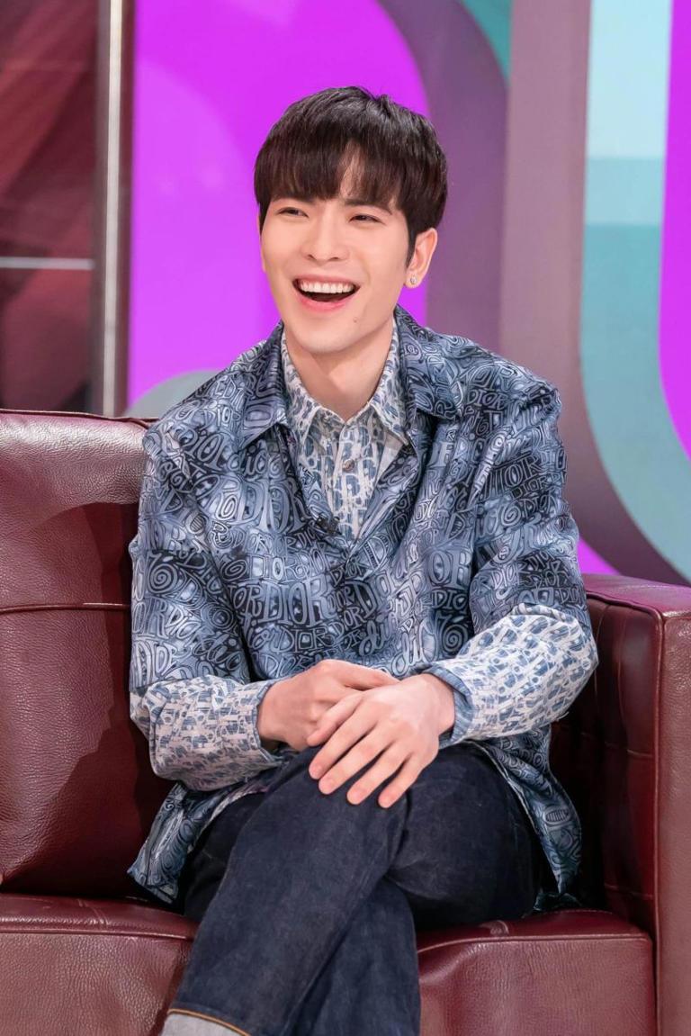 萧敬腾最新动态,变化中的力量与自信成就启示